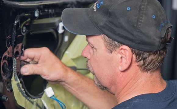 Paintless Dent Removal Services